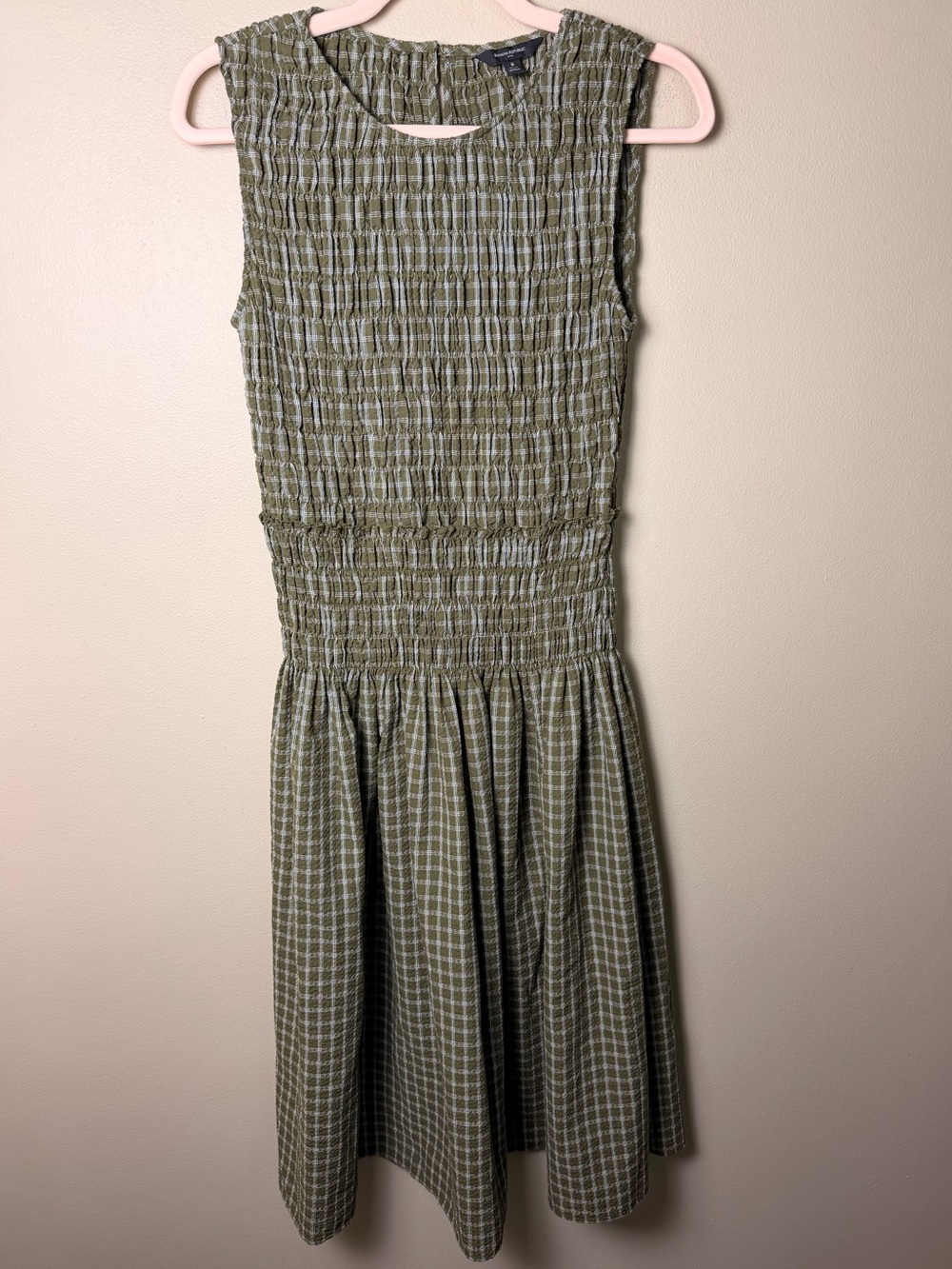 Banana Republic Smocked Seersucker Midi Dress Olive Plaid Petite S EUC - Picture 5 of 9